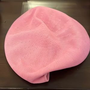 Women’s hat Kangol style